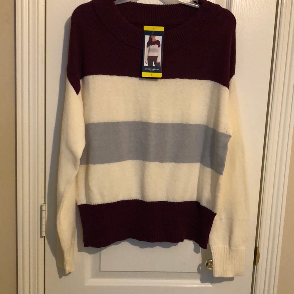NWT LUCKY BRAND pull over Sweater Size small.